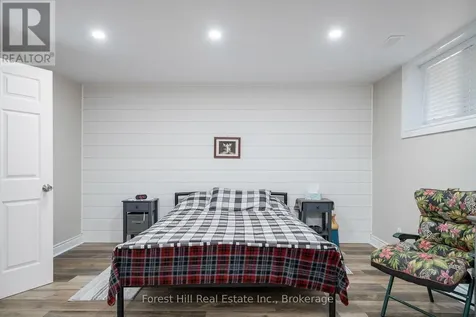 29 Dillon Drive Collingwood ON L9Y 4S3