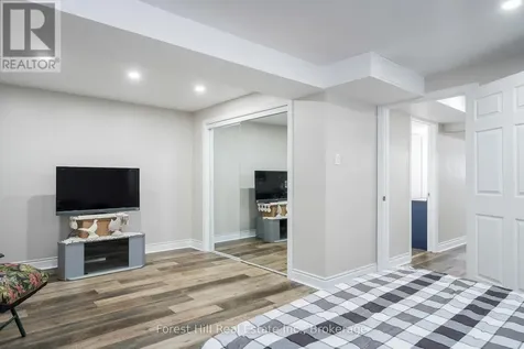 29 Dillon Drive Collingwood ON L9Y 4S3
