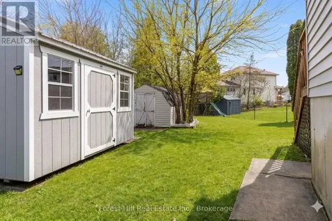 29 Dillon Drive Collingwood ON L9Y 4S3