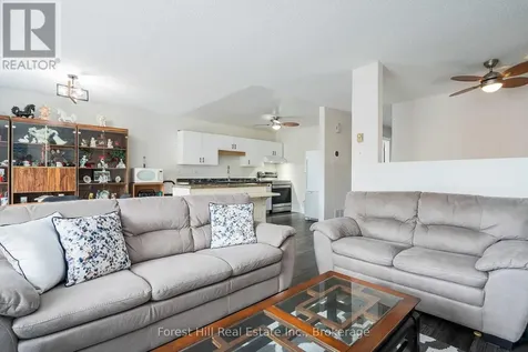 29 Dillon Drive Collingwood ON L9Y 4S3
