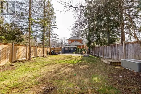 155 Clark Street Blue Mountains ON N0H 1J0
