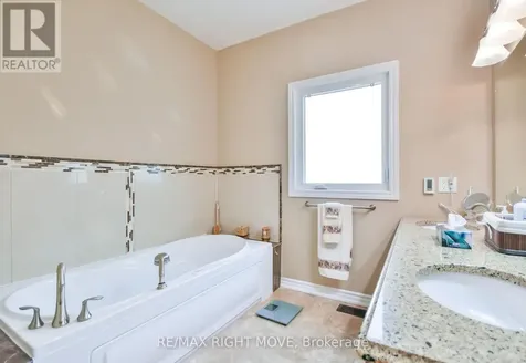 1756 Bay Park Road Severn ON L3V 0V7