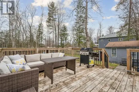 158 Zoo Park Road Wasaga Beach ON L9Z 2P2