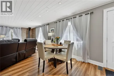 17 Mcclure Lane Port Sydney ON P0B 1L0