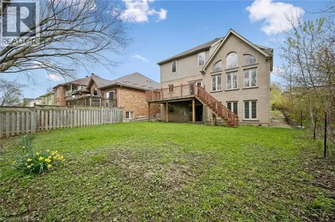 872 Creekside Drive Waterloo ON N2V 2S7