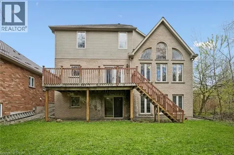 872 Creekside Drive Waterloo ON N2V 2S7