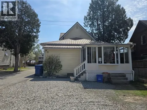 39 Richmond Street Chatham ON N7M 1N5