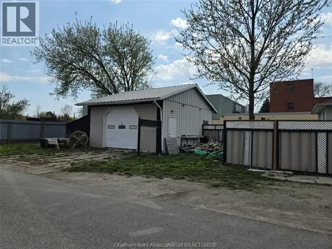 106 Park Avenue E Avenue Chatham ON N7M 3V4