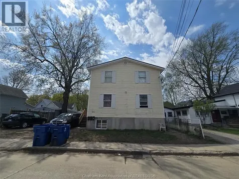24 Foster Street Chatham ON N7M 4N5