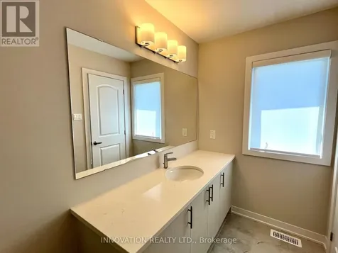 538 Promontory Place Ottawa ON K2J 7H2
