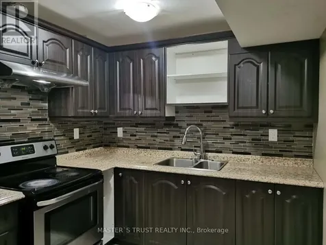 16 Lady Gwillim Avenue East Gwillimbury ON L9N 0A5