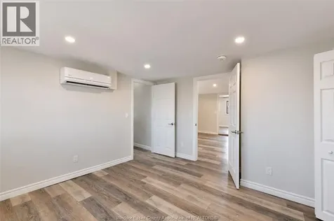 1069 Marentette Avenue Windsor ON N9A 2A4