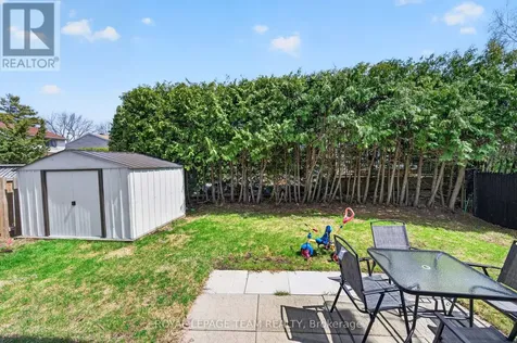 1631 Saxony Crescent Ottawa ON K1B 5K8