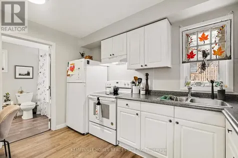 803 St Lawrence Street Prescott ON K0E 1T0