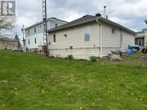 803 St Lawrence Street Prescott ON K0E 1T0