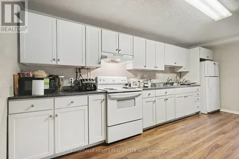 803 St Lawrence Street Prescott ON K0E 1T0