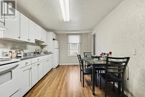 803 St Lawrence Street Prescott ON K0E 1T0
