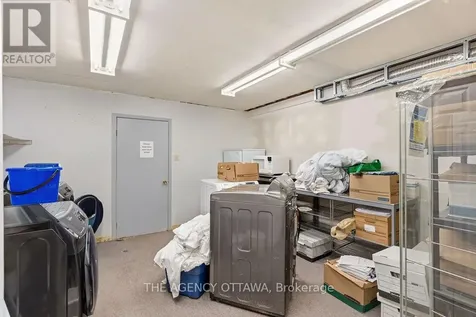 1310 Woodward Avenue Ottawa ON K1Z 7V8