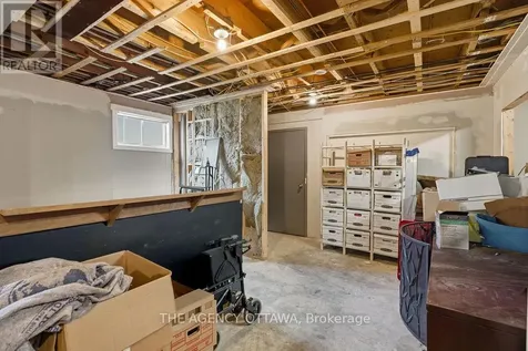 1310 Woodward Avenue Ottawa ON K1Z 7V8