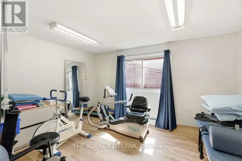 1310 Woodward Avenue Ottawa ON K1Z 7V8