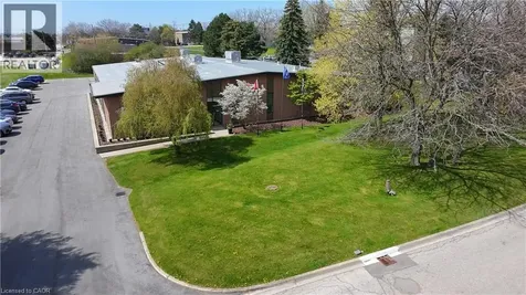 920 Sheldon Court Burlington ON L7L 5K6