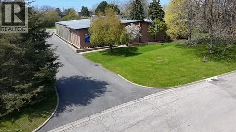 920 Sheldon Court Burlington ON L7L 5K6