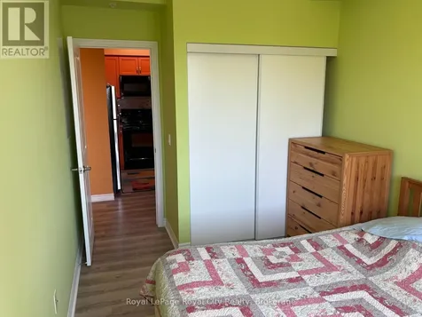 1077 Gordon Street Guelph (kortright West) ON N1Y 0E3