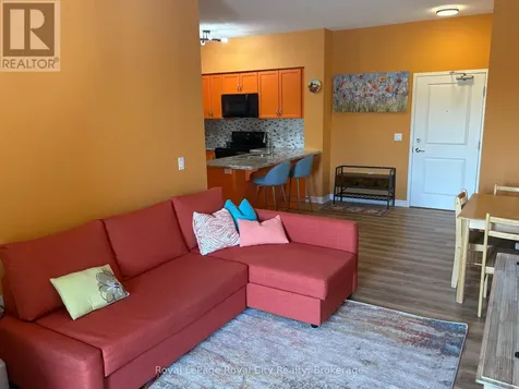 1077 Gordon Street Guelph (kortright West) ON N1Y 0E3