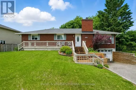 1427 Rosebella Avenue Ottawa ON K1T 1E5