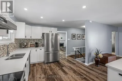 1427 Rosebella Avenue Ottawa ON K1T 1E5