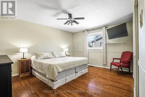 1427 Rosebella Avenue Ottawa ON K1T 1E5