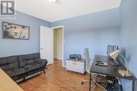 1427 Rosebella Avenue Ottawa ON K1T 1E5