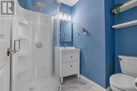 1427 Rosebella Avenue Ottawa ON K1T 1E5