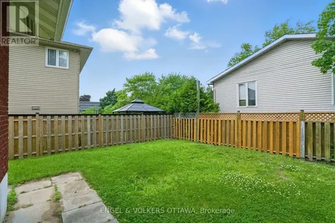 1427 Rosebella Avenue Ottawa ON K1T 1E5
