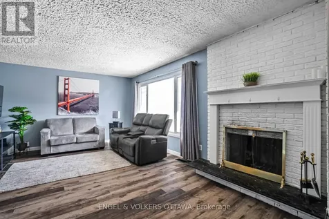 1427 Rosebella Avenue Ottawa ON K1T 1E5