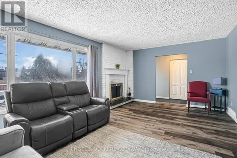 1427 Rosebella Avenue Ottawa ON K1T 1E5