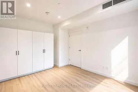 741 King Street West Kitchener ON N2G 0E9