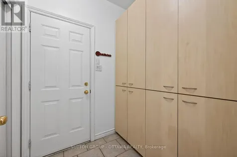 4070 Canyon Walk Drive Ottawa ON K1V 1W4
