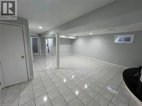 15 Ivory Court Vaughan ON L4L 4G2