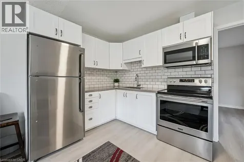 16 Hampton Street Elmira ON N3B 1X9