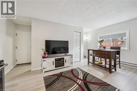 16 Hampton Street Elmira ON N3B 1X9