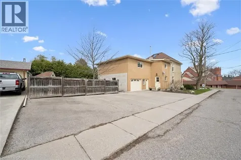16 Hampton Street Elmira ON N3B 1X9