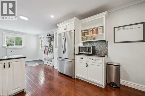 16 Hampton Street Elmira ON N3B 1X9