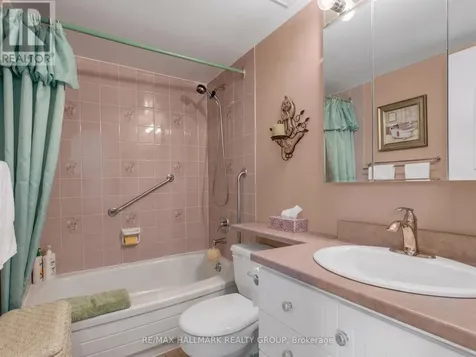 200 Lafontaine Avenue East Ottawa ON K1L 8K8