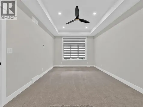 236 Manor's Grove Lakeshore ON N8N 0E8