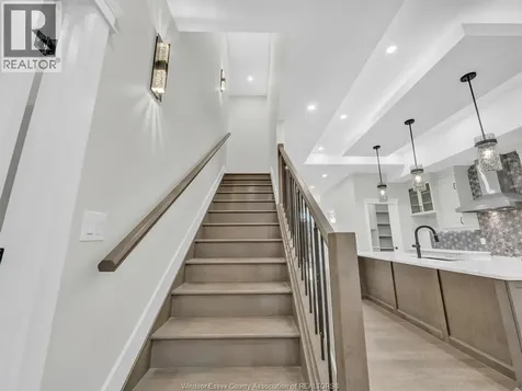 236 Manor's Grove Lakeshore ON N8N 0E8