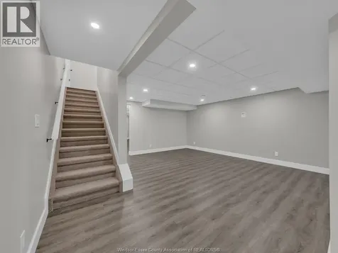 236 Manor's Grove Lakeshore ON N8N 0E8