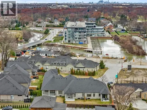 236 Manor's Grove Lakeshore ON N8N 0E8