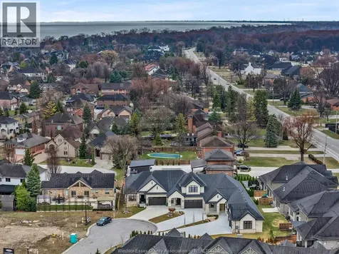 236 Manor's Grove Lakeshore ON N8N 0E8