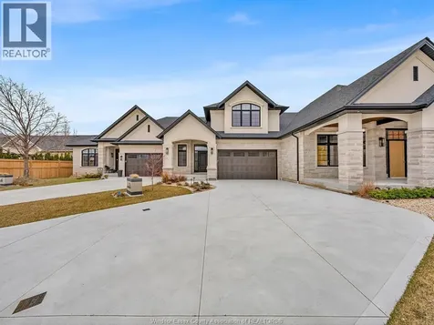 236 Manor's Grove Lakeshore ON N8N 0E8